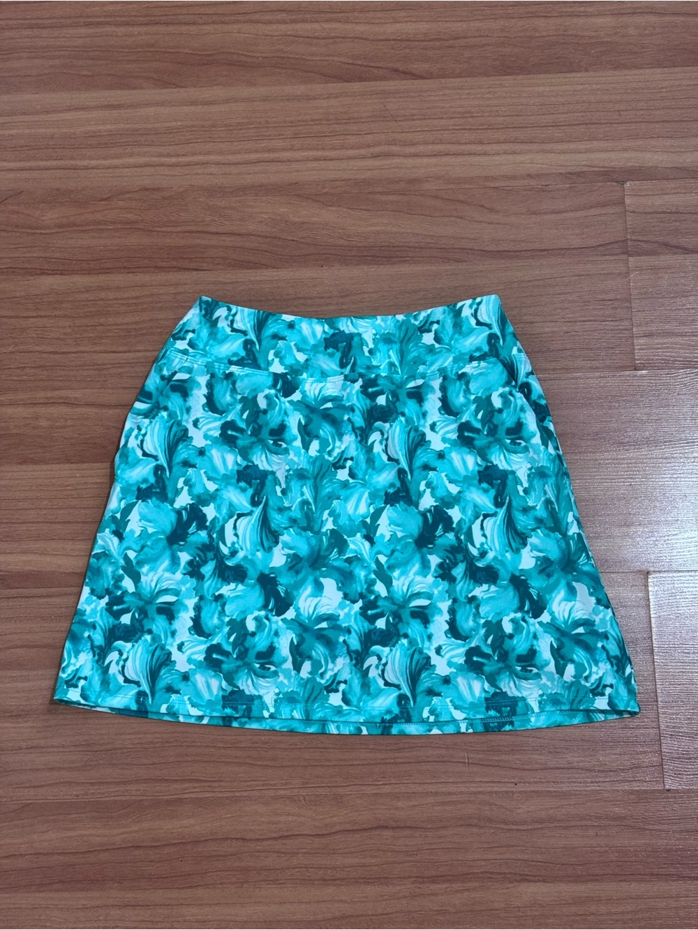 Tommy Bahama Active golf skort in a gorgeous teal/tropical floral print